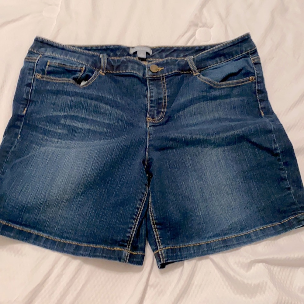 New York & Company Shorts!